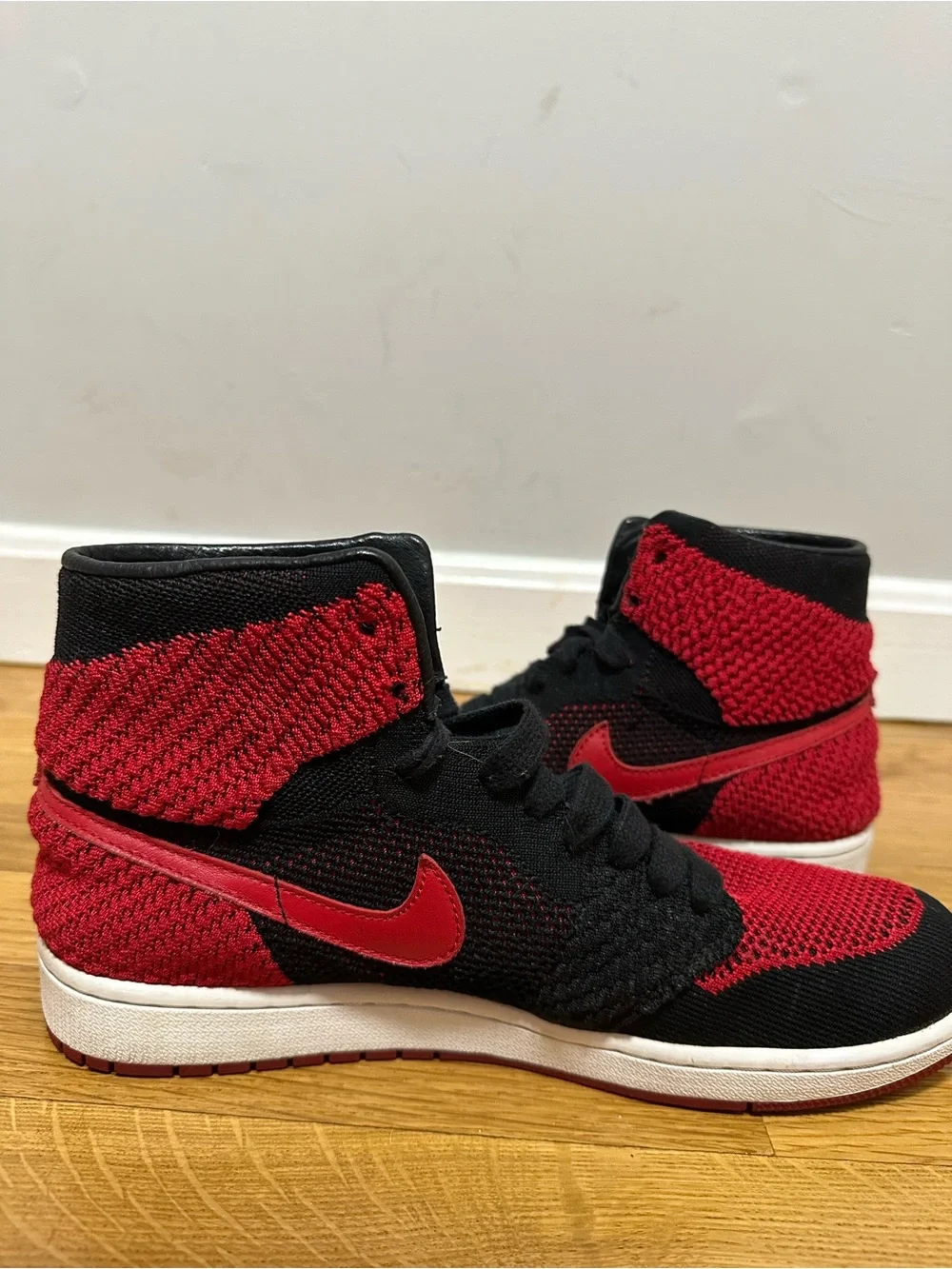 Jordan 1 high flyknit “bred” 2017 size 10